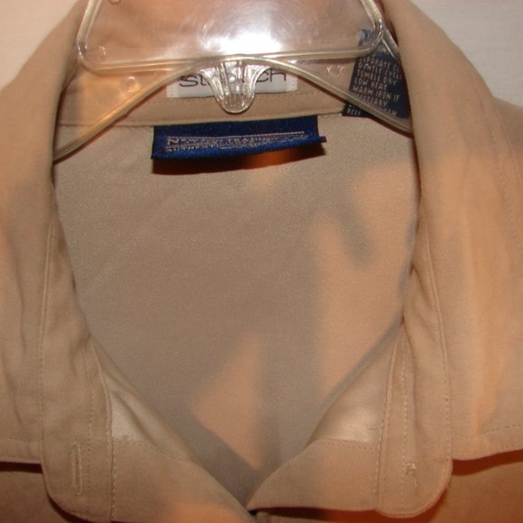 Newton Trading Women's Tan Button Sz. 1X - Picture 3 of 3
